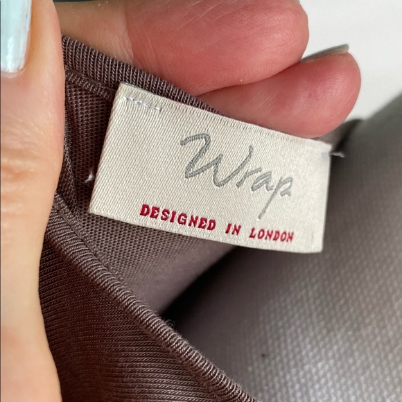 Sexy summer dress by WRAP London - Picture 6 of 6